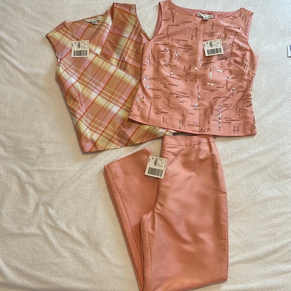 Casual Corner Pants - Casual Corner Silk pant suit with two sleeveless tops